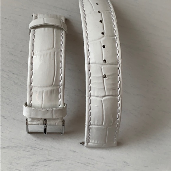 3 strap Guess watch - Picture 6 of 12